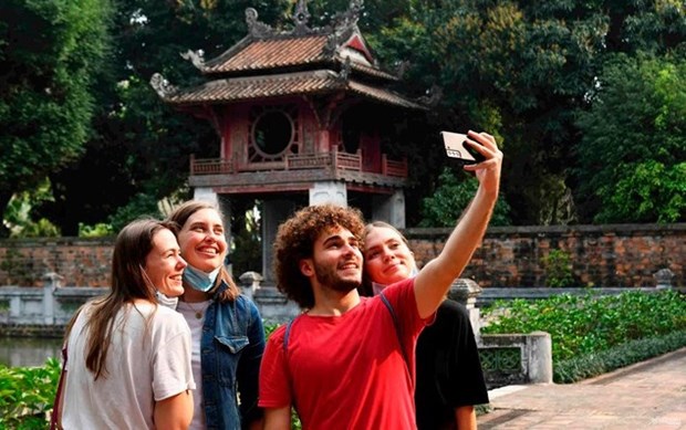 Forte hausse du nombre de touristes etrangers a Hanoi au premier trimestre hinh anh 1