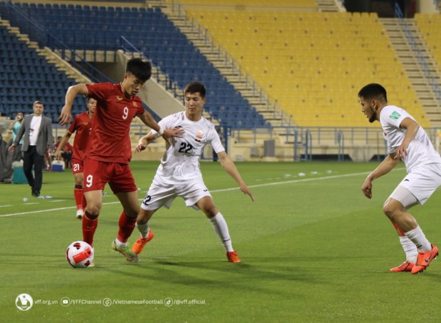 Football : le Vietnam elimine de la Doha Cup 2023 apres sa defaite contre le Kyrgyzstan hinh anh 2