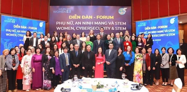 Forum « Femmes, cybersecurite et STIM » a Hanoi hinh anh 2