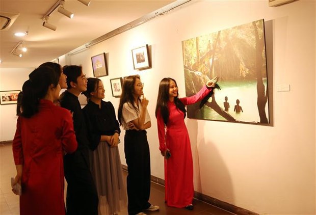 A Da Nang, une exposition de photos raconte la vie au fil du Mekong hinh anh 1