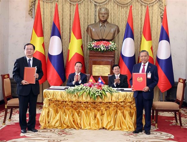 Entretien entre le president vietnamien et son homologue lao a Vientiane hinh anh 4