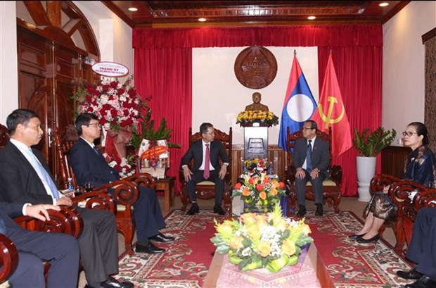 Da Nang felicite le Laos a l'occasion de la fete Boun Pimay hinh anh 1