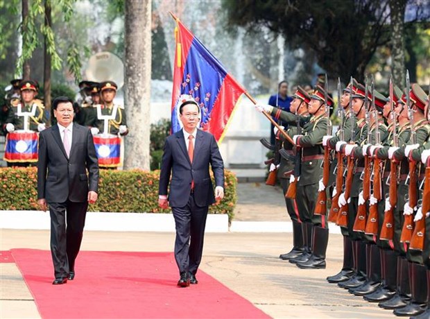 La presse lao fait l'eloge de la visite officielle du president Vo Van Thuong au Laos hinh anh 1