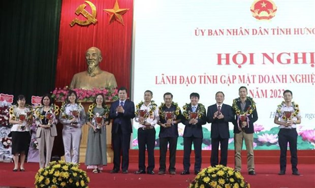 Rencontre des entreprises et hommes d'affaires a Hung Yen hinh anh 2