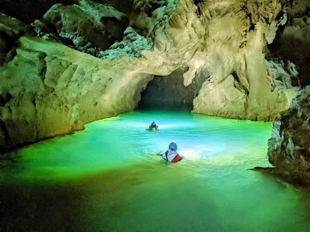 Quang Binh : decouverte de 22 nouvelles grottes hinh anh 1