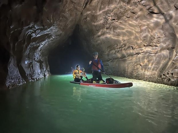 Quang Binh : decouverte de 22 nouvelles grottes hinh anh 2