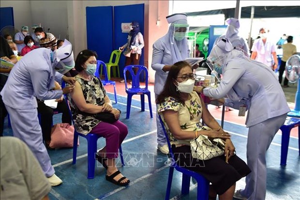 La Thailande revise sa strategie de vaccination face a l'augmentation du nombre d'infections au COVID-19 hinh anh 1
