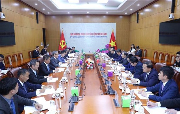 Renforcer sans cesse les relations speciales Vietnam – Laos hinh anh 1