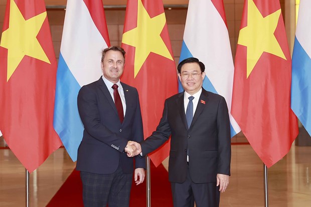 Le president de l’Assemblee nationale du Vietnam rencontre le Premier ministre luxembourgeois hinh anh 1