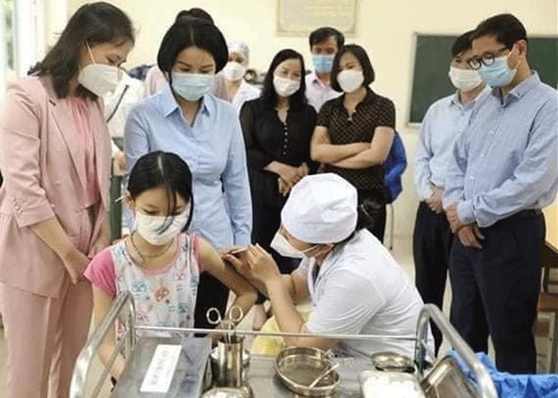COVID-19: le Vietnam enregistre 3.399 nouveaux cas le 5 mai hinh anh 1