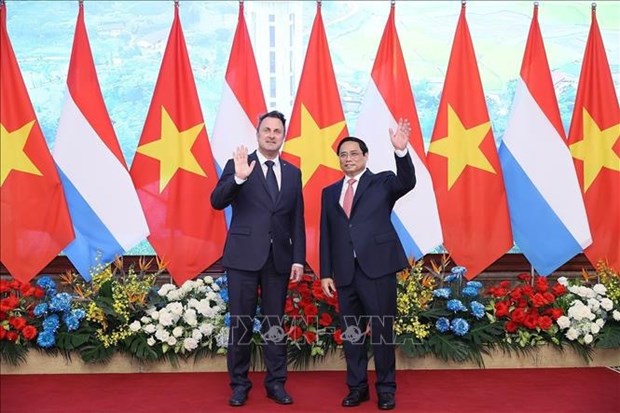 Le Premier ministre luxembourgeois termine sa visite officielle au Vietnam hinh anh 1