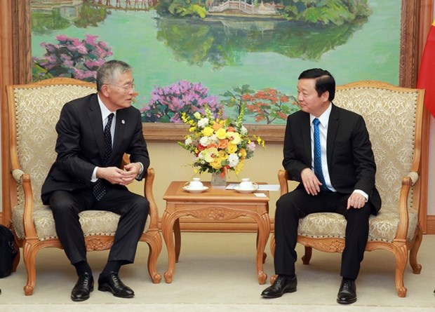 Le vice-PM Tran Hong Ha recoit des dirigeants de groupes chinois et japonais hinh anh 3