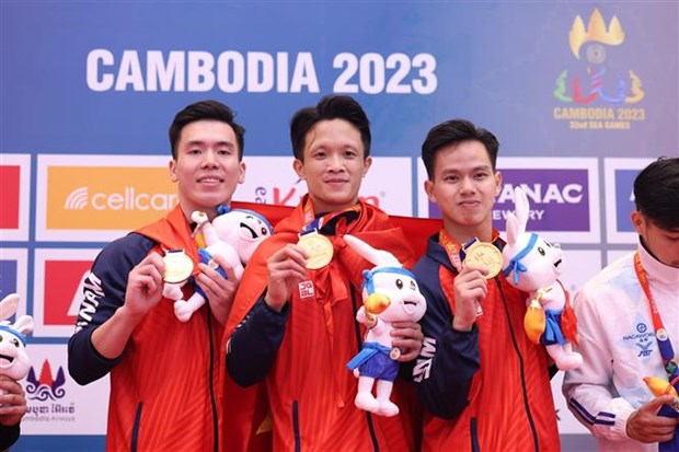 SEA Games 32: le Vietnam remporte cinq medailles d'or samedi hinh anh 6