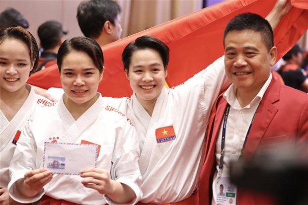 SEA Games 32: le Vietnam remporte cinq medailles d'or samedi hinh anh 7