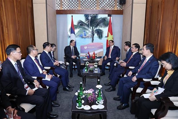 Le Premier ministre Pham Minh Chinh rencontre son homologue lao Sonexay Siphandone hinh anh 2