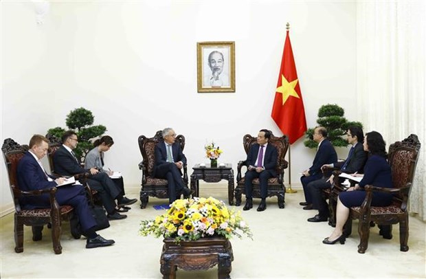 Le vice-PM Tran Luu Quang recoit un envoye special du gouvernement australien hinh anh 2