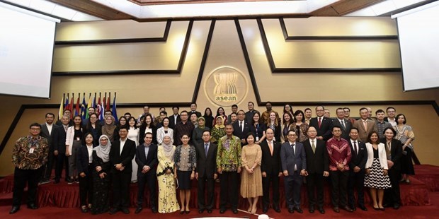 Un forum d'entites associees a l'ASEAN discute de l'avenir durable de la region hinh anh 1