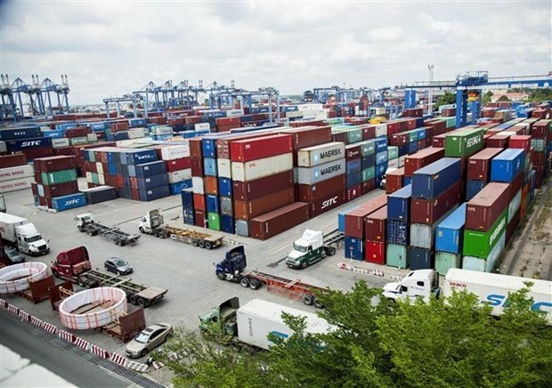 Le volume de fret conteneurise via les ports maritimes a presque double en 7 ans hinh anh 1