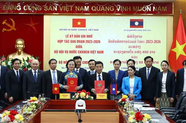 Promouvoir la cooperation dans le domaine des affaires interieures entre le Vietnam et le Laos hinh anh 2