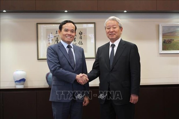 Le vice-Premier ministre Tran Luu Quang pousuit sa visite de travail au Japon hinh anh 3