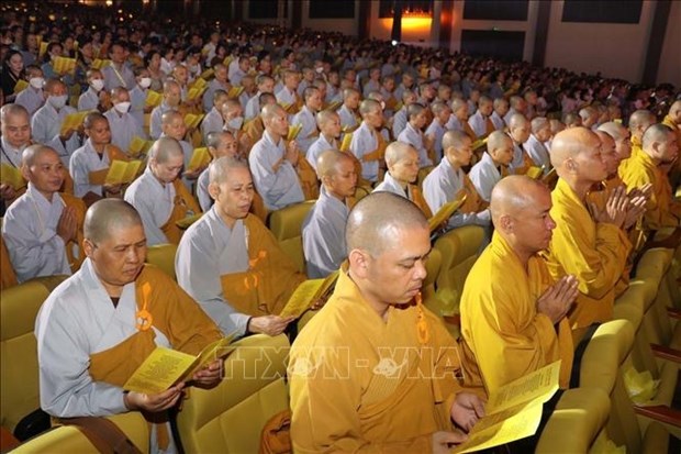 Le 2567e anniversaire du Bouddha celebre dans la province de Ninh Binh hinh anh 2