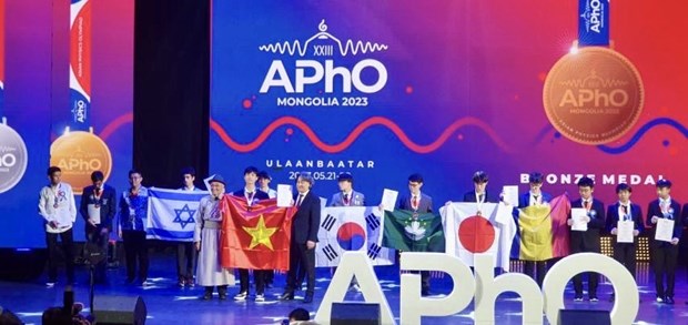 Huit eleves vietnamiens primes aux Olympiades de physique Asie-Pacifique hinh anh 1