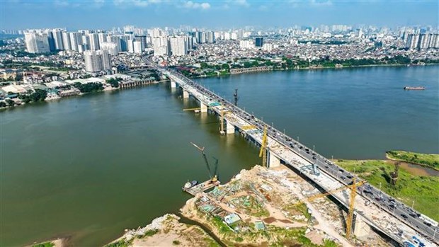 Hanoi : raccordement du pont Vinh Tuy 2 enjambant le fleuve Rouge hinh anh 1