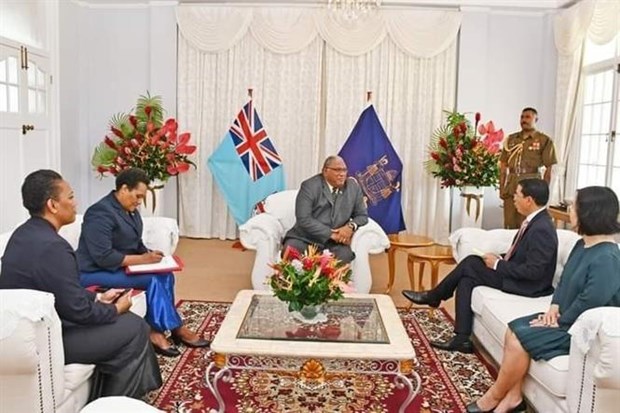 Les Fidji saluent le role, la position et le prestige du Vietnam en Asie-Pacifique et dans le monde hinh anh 2