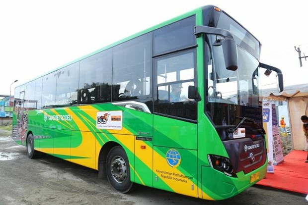 L'Indonesie met en place des tarifs de bus pour les groupes speciaux hinh anh 1