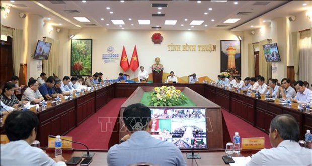 Binh Thuan continue d'accelerer le developpement de l'industrie, du tourisme et de l'agriculture hinh anh 1