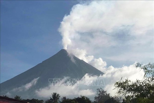 Les Philippines mettent en garde contre une eruption volcanique pour des mois hinh anh 1