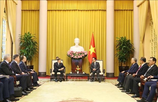 Le president Vo Van Thuong salue la visite du president de la Cour supreme de la Federation de Russie hinh anh 2