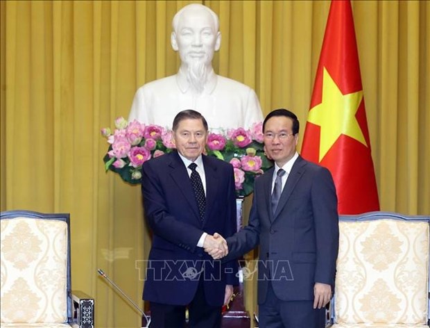 Le president Vo Van Thuong salue la visite du president de la Cour supreme de la Federation de Russie hinh anh 1