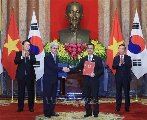 Le Vietnam et la Republique de Coree echangent 17 documents de cooperation dans divers domaines hinh anh 1