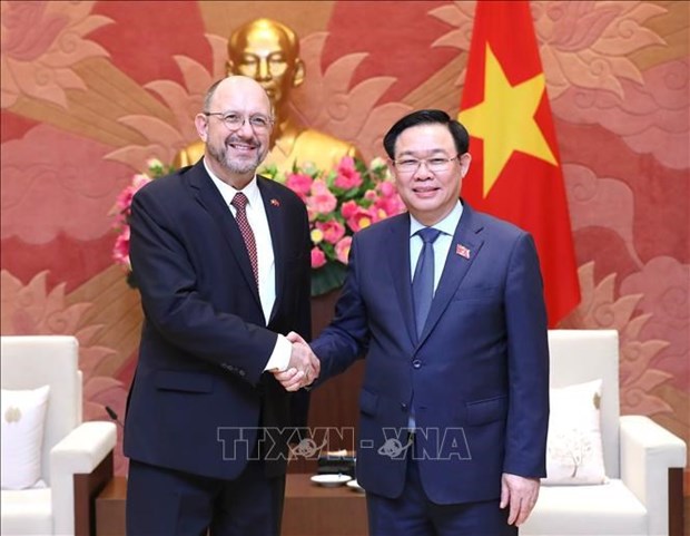 Renforcement de bonnes relations de cooperation entre le Vietnam et la Suisse hinh anh 2