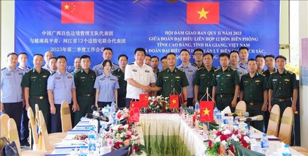 Des localites vietnamiennes et chinoises intensifient les patrouilles frontalieres hinh anh 1