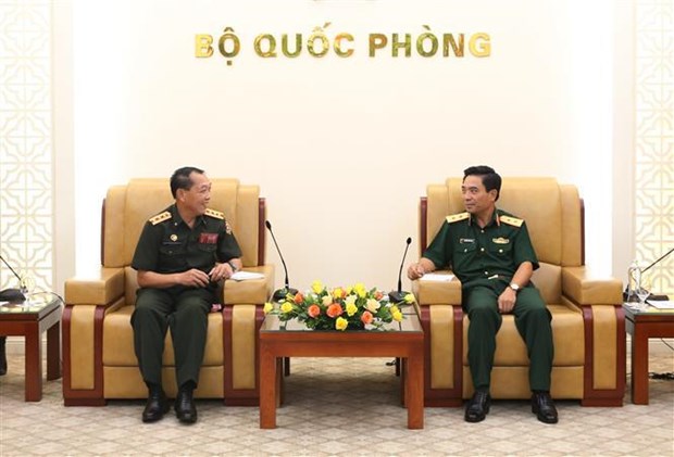 Vietnam-Laos : Renforcement de la cooperation entre des unites militaires hinh anh 1