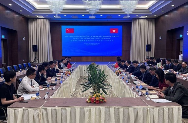 Le Vietnam et la Chine discutent des domaines moins sensibles lies a la mer hinh anh 1
