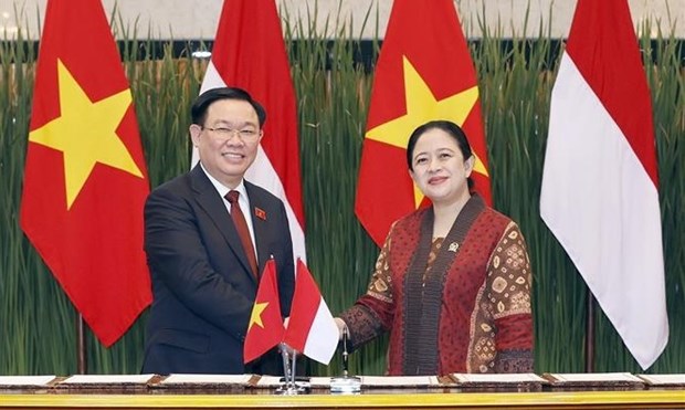 Vuong Dinh Hue s'entretient avec la presidente du Conseil representatif du peuple d'Indonesie Puan Maharani hinh anh 1