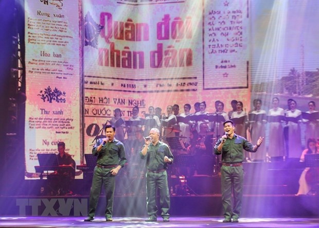 Une performance artistique marque le centenaire du compositeur de l'hymne national hinh anh 1
