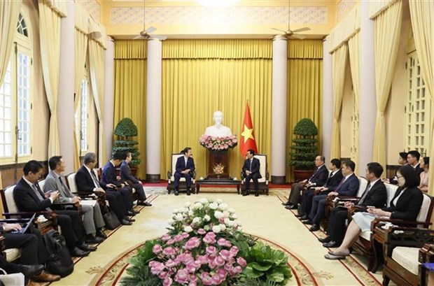 Le president Vo Van Thuong recoit une delegation du Parti japonais Komeito hinh anh 1