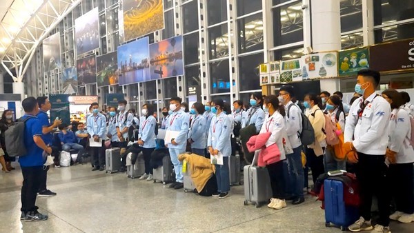 Plus de 97.000 travailleurs vietnamiens envoyes a l’etranger en huit mois hinh anh 1
