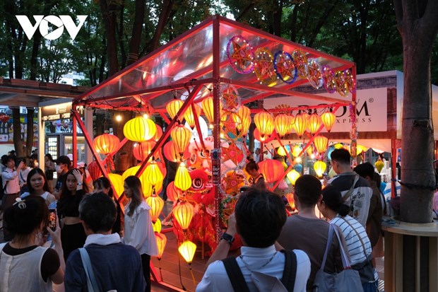 La premiere Fete de la mi-automne du Vietnam organisee au Japon hinh anh 1
