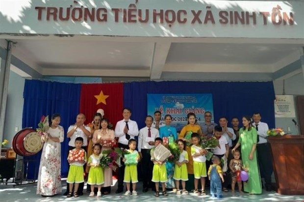 La nouvelle annee scolaire commence dans le district insulaire de Truong Sa hinh anh 1