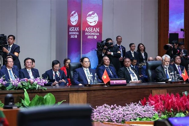 Le PM participe aux sommets de l'ASEAN avec l'Australie et l'ONU hinh anh 2