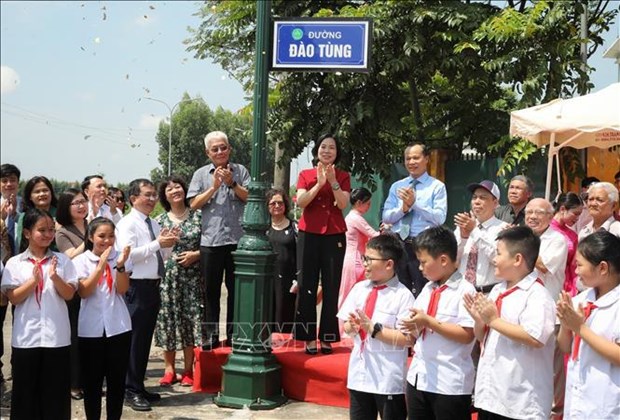 Deux rues de Bac Giang rebaptisees des noms de journalistes de la VNA hinh anh 2