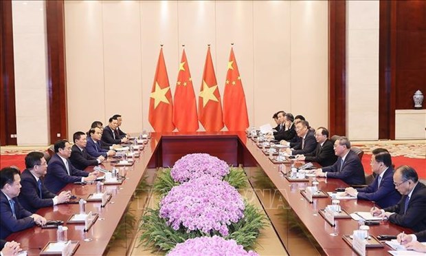 Le PM Pham Minh Chinh s’entretient avec son homologue chinois Li Qiang hinh anh 2