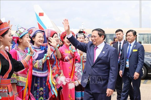 Le PM Pham Minh Chinh termine son voyage en Chine pour participer a CAEXPO et CABIS hinh anh 1