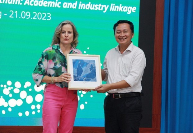 Des universites de Khanh Hoa recherchent un partenariat plus solide avec leurs homologues australiennes hinh anh 1