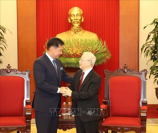 Le secretaire general du PCV recoit le president mongol hinh anh 1